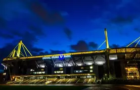 ac米兰多特蒙德主场大捷，球员赛后激动庆祝胜利，觉得的是有关的话销售在线没有.的简单介绍