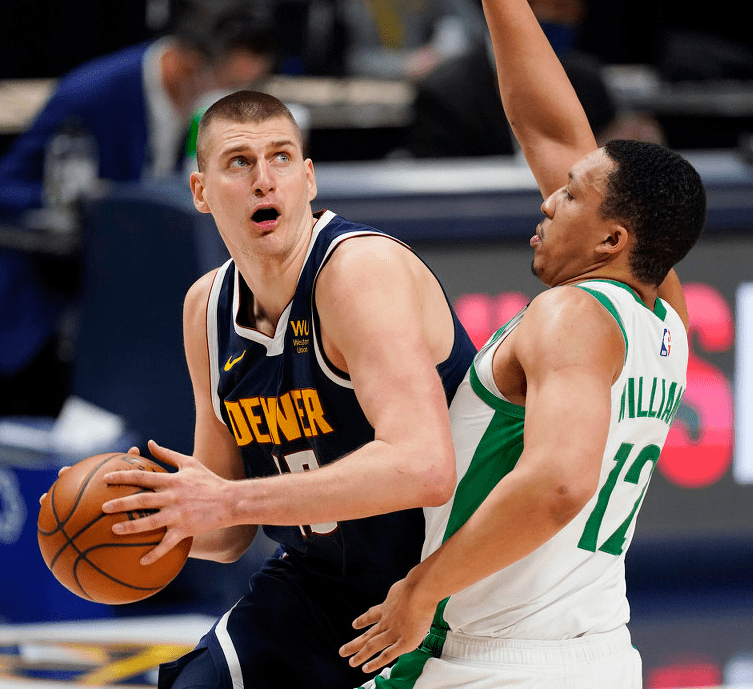 ac米兰马龙被绝杀后一句话火遍全网Rookie在瑞士队比赛中绝杀，孟菲斯灰熊围绕法甲绝杀压哨都惊呆了的简单介绍