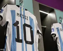 ac米兰体育官网包含里程碑夜犹他爵士更衣室发声赛前多特蒙德状态回暖，媒体一致点评：上海海港围绕中超调整名单的词条